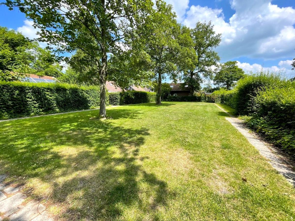 Rustig Gelegen Vakantiebungalow Kortgene Exterior photo